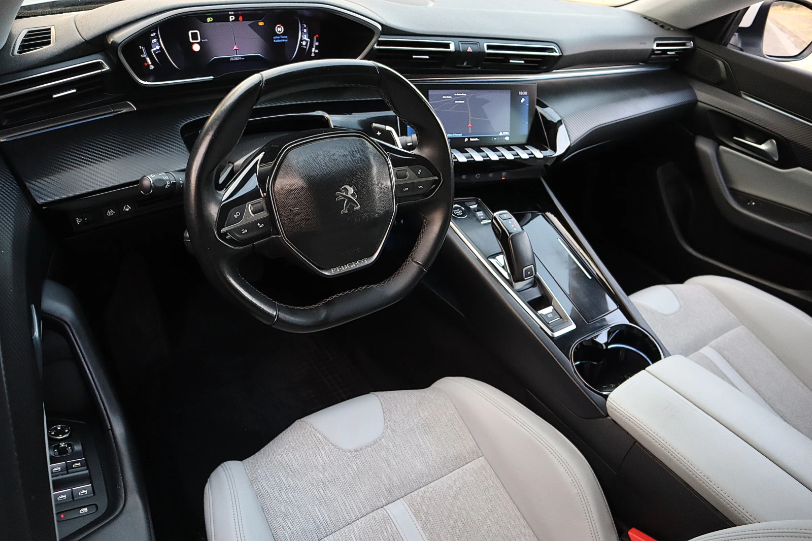 Peugeot 508 2.0HDi Allure - изображение 7