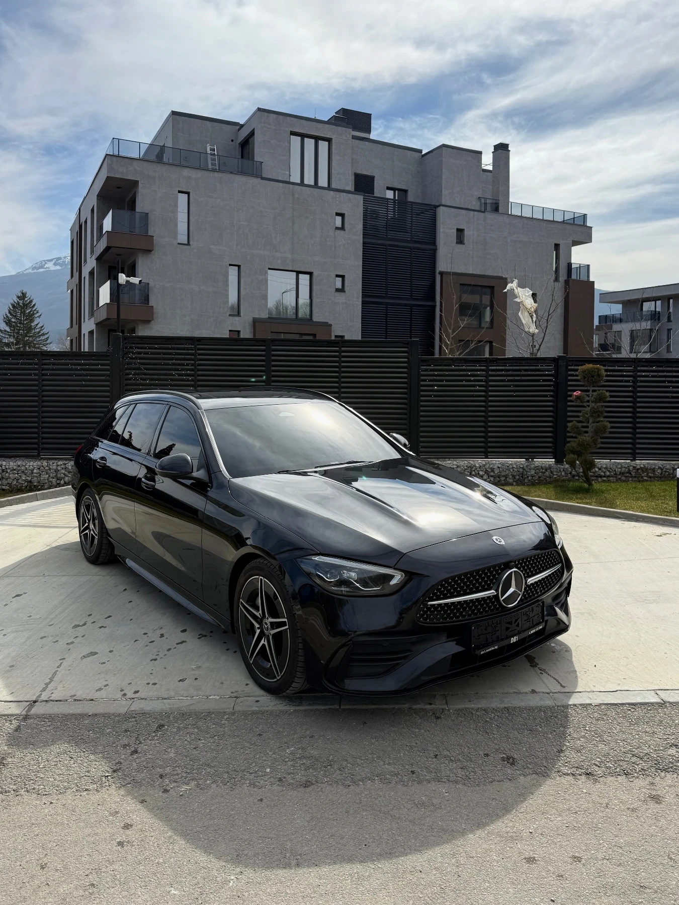 Mercedes-Benz C 220 4Matic, снимка 3 - Автомобили и джипове - 53784870