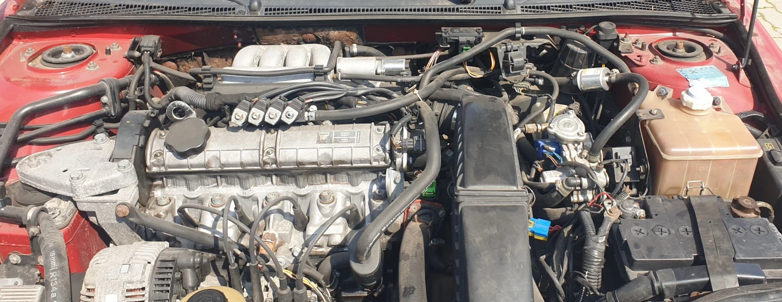 Renault Laguna Бензин/Газ, снимка 11 - Автомобили и джипове - 53880311