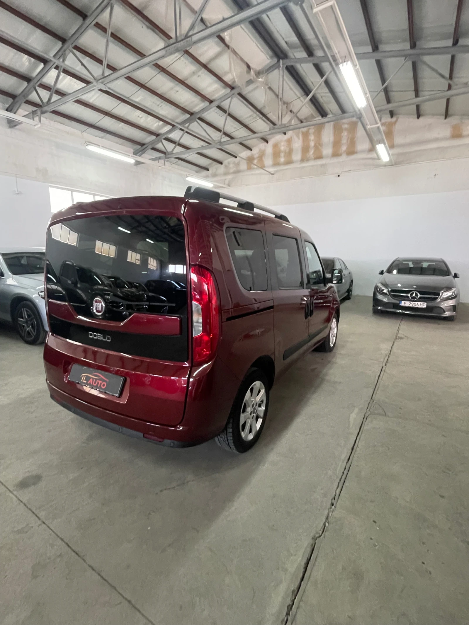 Fiat Doblo 1.4 Т метан/бензин/Обслужен!!!, снимка 4 - Автомобили и джипове - 53892135