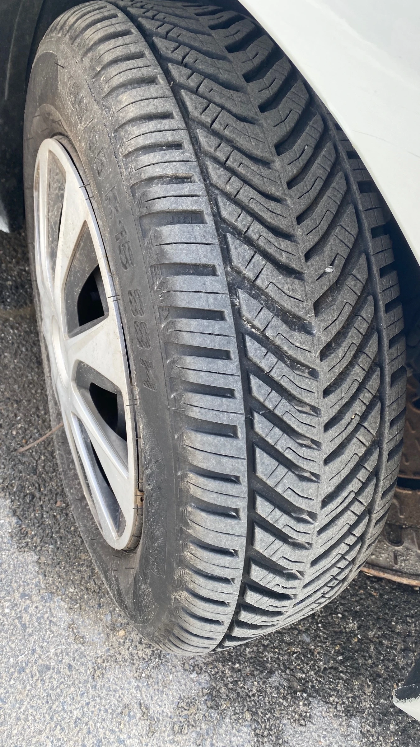 Dacia Logan N1, снимка 13 - Автомобили и джипове - 54247279