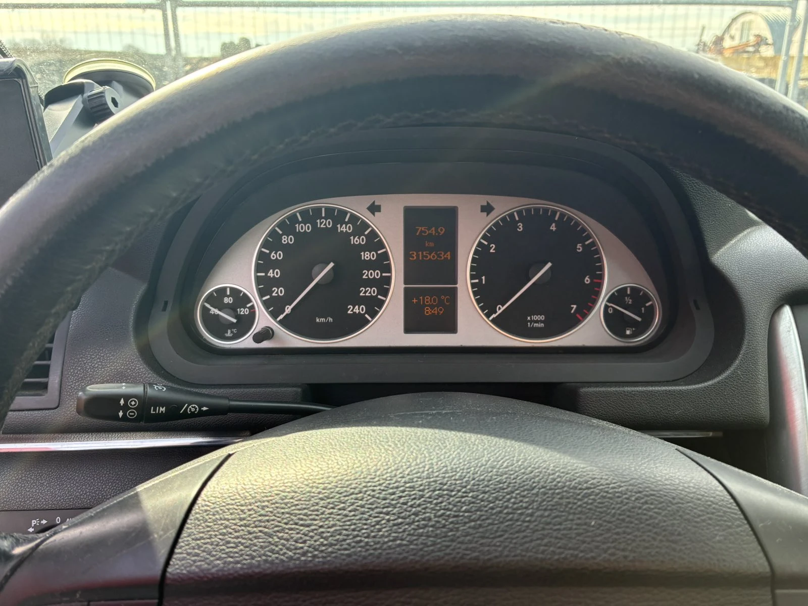 Mercedes-Benz B 180, снимка 8 - Автомобили и джипове - 54024936