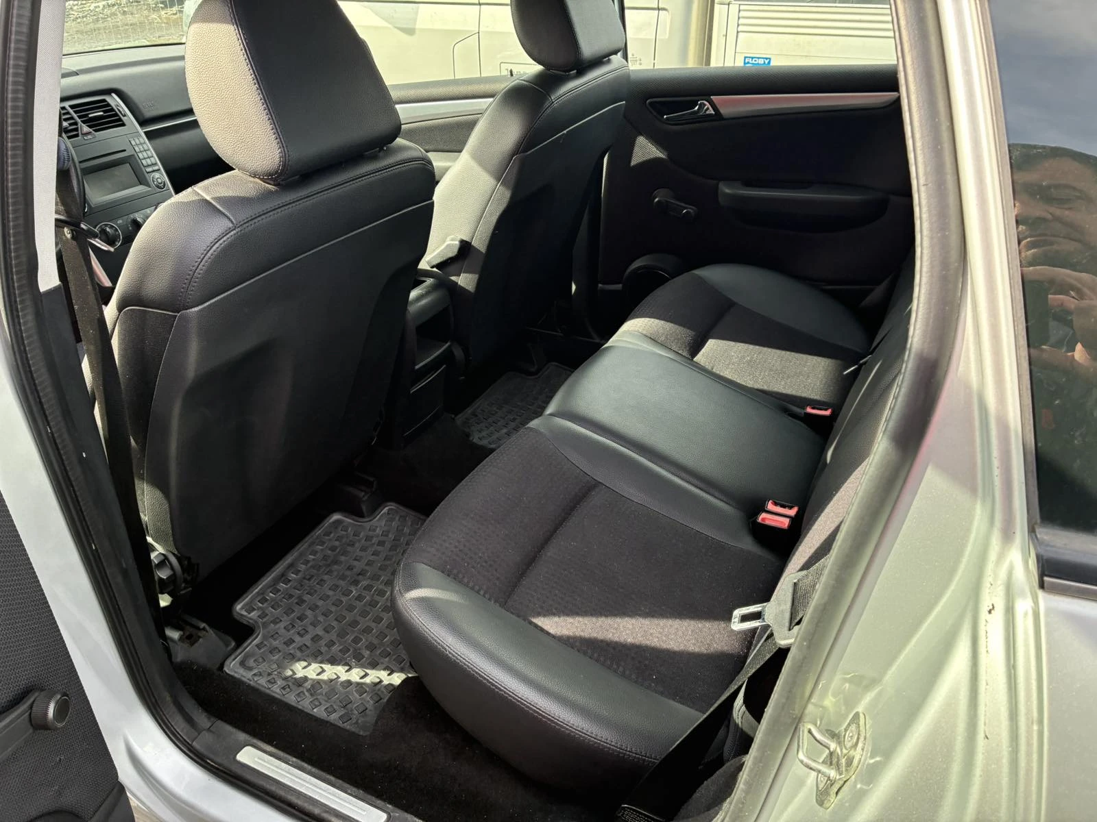 Mercedes-Benz B 180, снимка 7 - Автомобили и джипове - 54024936