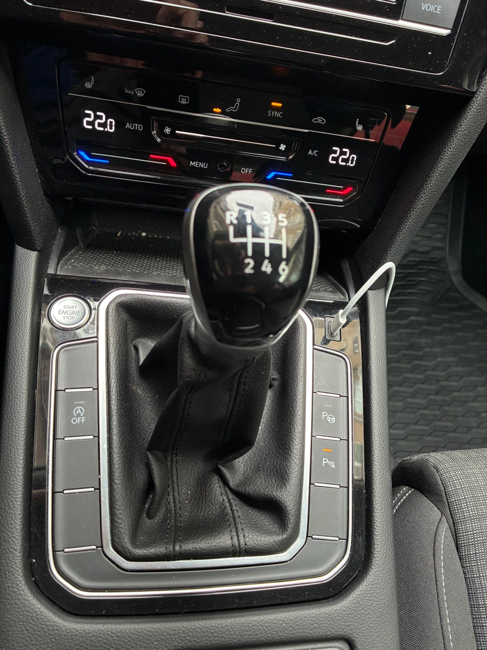 VW Passat 2.0 TDI 150, снимка 13 - Автомобили и джипове - 54086168