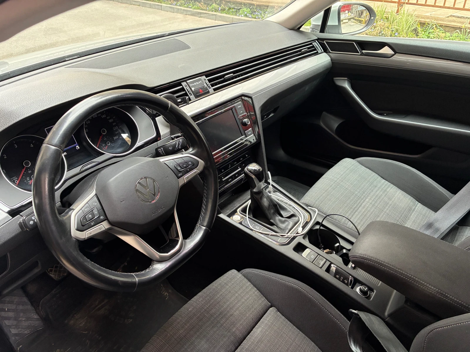 VW Passat 2.0 TDI 150, снимка 9 - Автомобили и джипове - 54086168