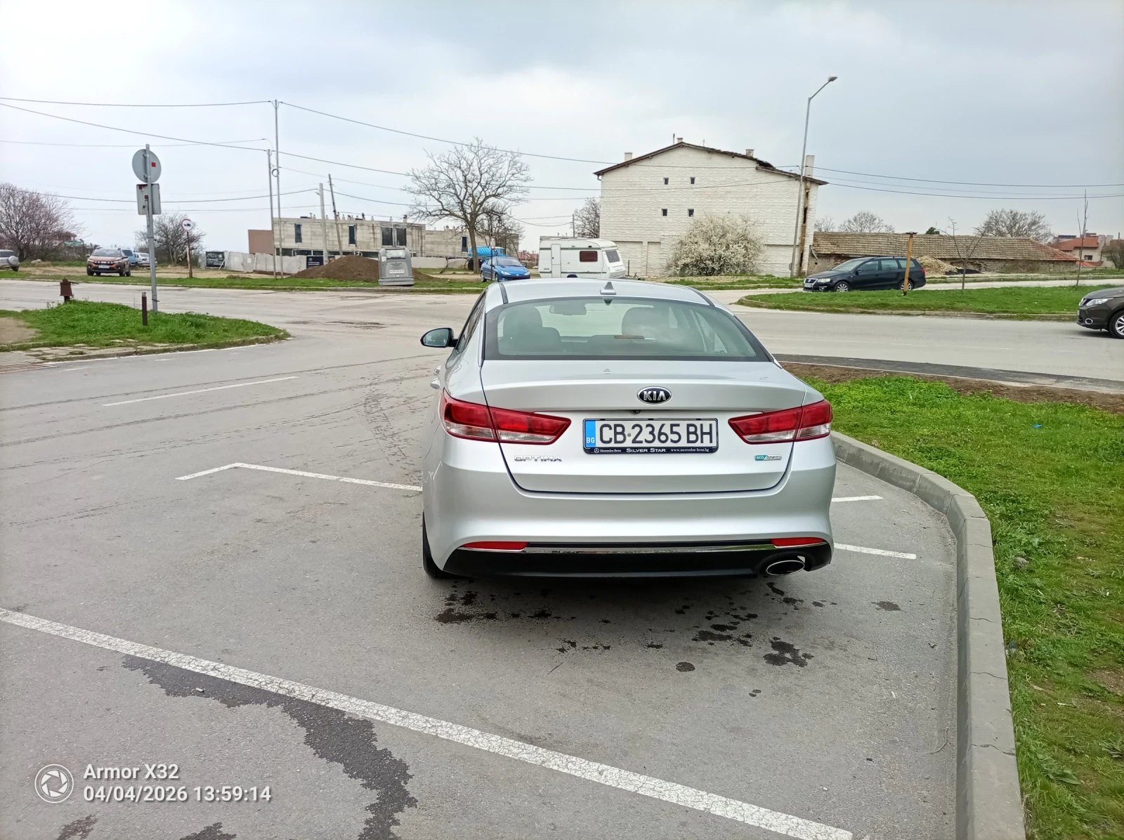 Kia Optima 1.7CRDI, снимка 4 - Автомобили и джипове - 54683032