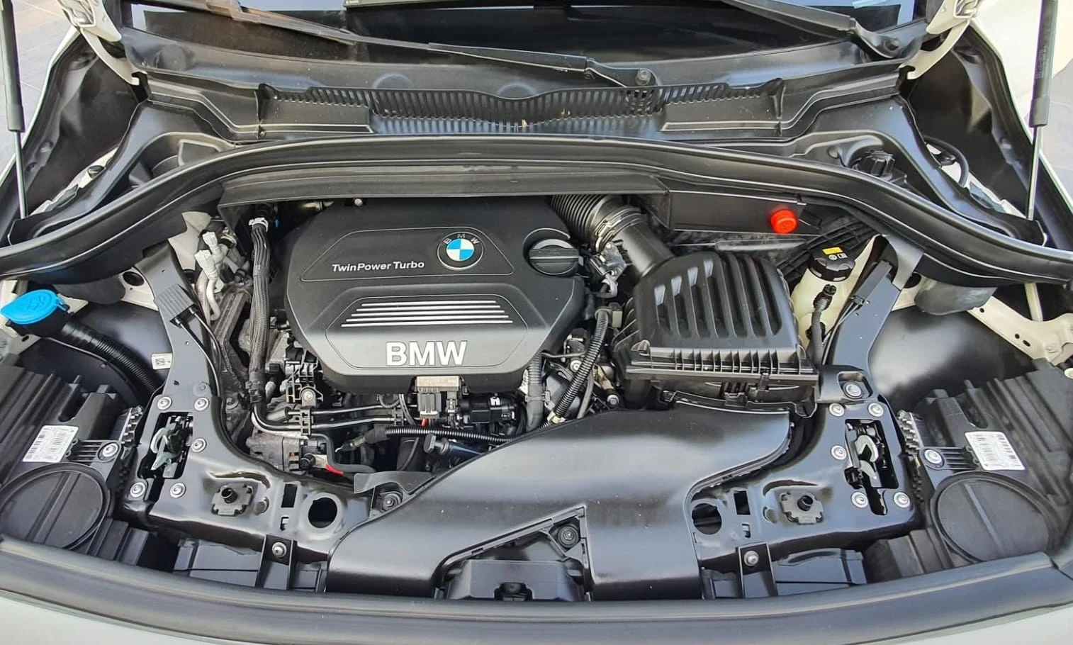 BMW 2 Active Tourer 218d Lyxury, снимка 9 - Автомобили и джипове - 54387659