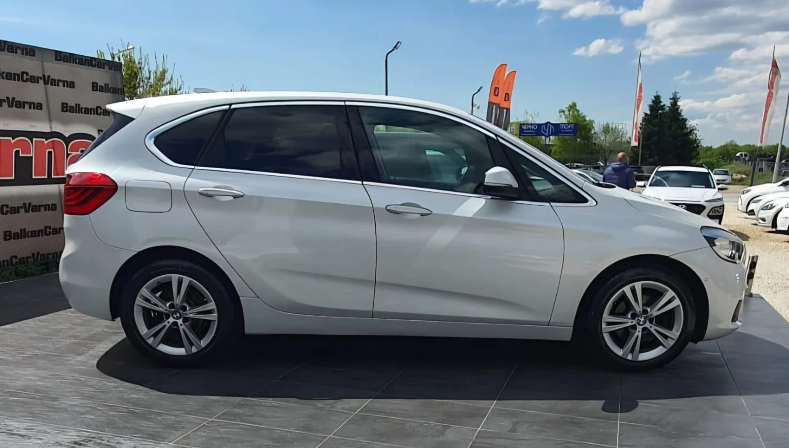 BMW 2 Active Tourer 218d Lyxury, снимка 7 - Автомобили и джипове - 54387659