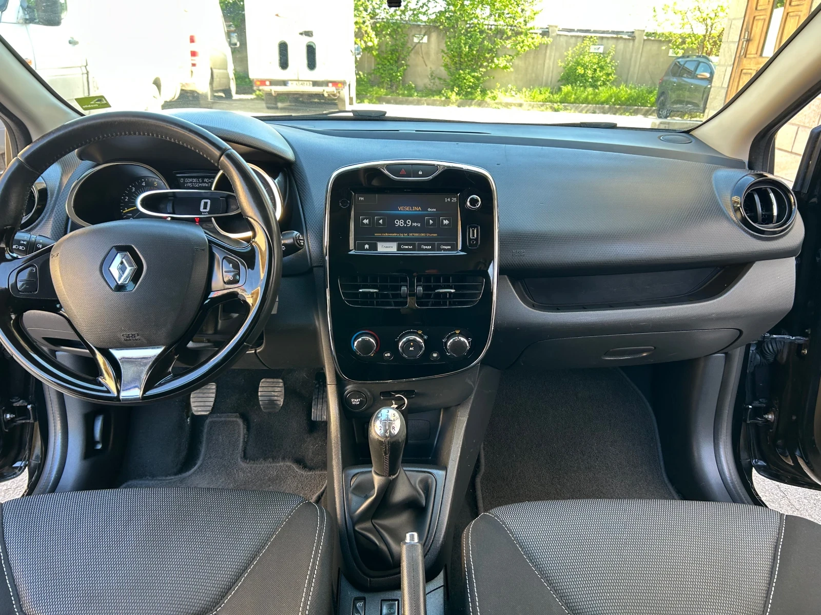 Renault Clio 1.5DCI LED НАВИ, снимка 10 - Автомобили и джипове - 54428645