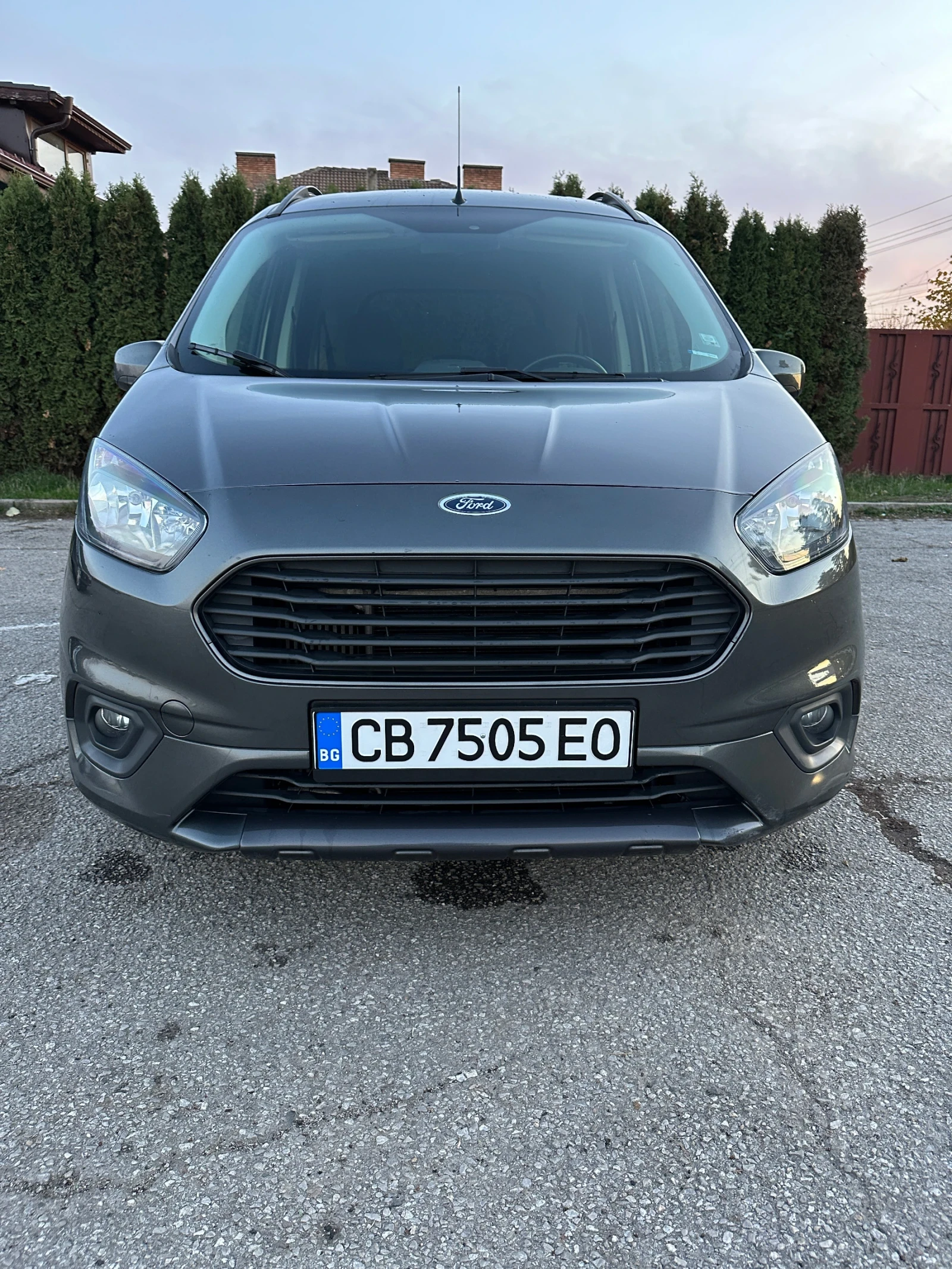 Ford Courier Товаро-пътнически БАРТЕР