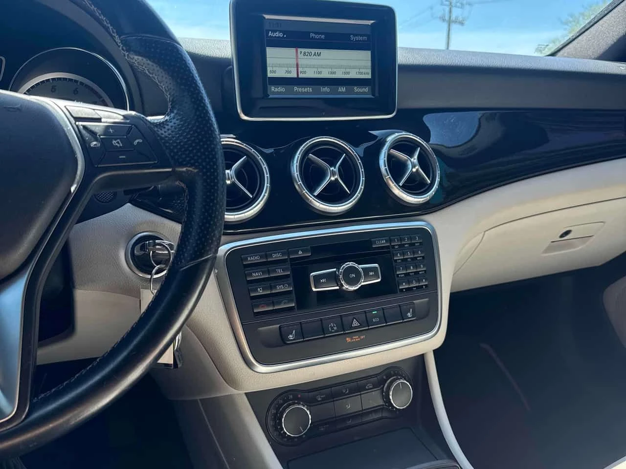 Mercedes-Benz CLA 250 * АВТОКРЕДИТ * ОТ ПРЕДСТАВИТЕЛСТВО, снимка 9 - Автомобили и джипове - 54635460