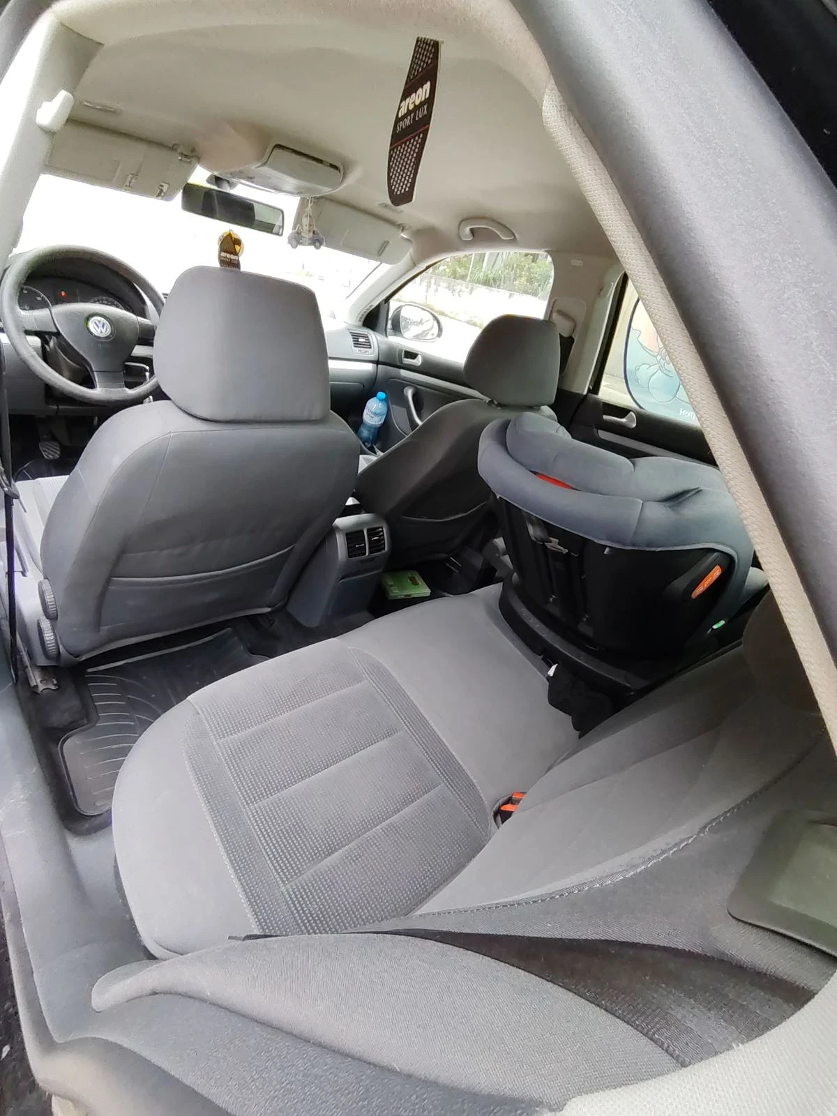 VW Jetta 1.9, снимка 7 - Автомобили и джипове - 54740094
