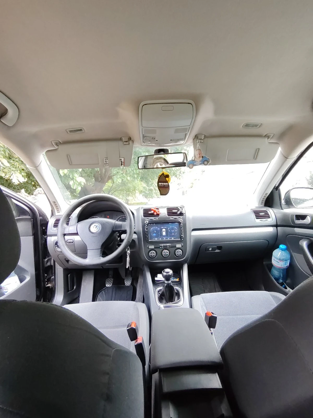 VW Jetta 1.9, снимка 6 - Автомобили и джипове - 54740094