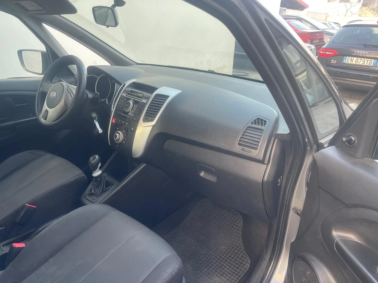 Kia Venga, снимка 7 - Автомобили и джипове - 54748096