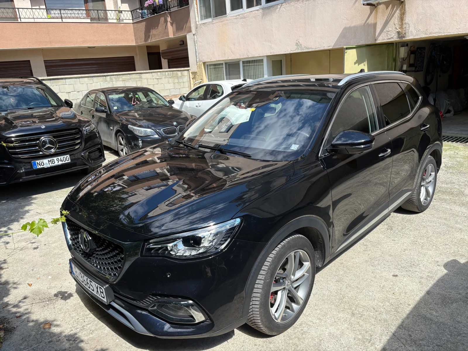 Mg EHS SUV, снимка 2 - Автомобили и джипове - 54971525