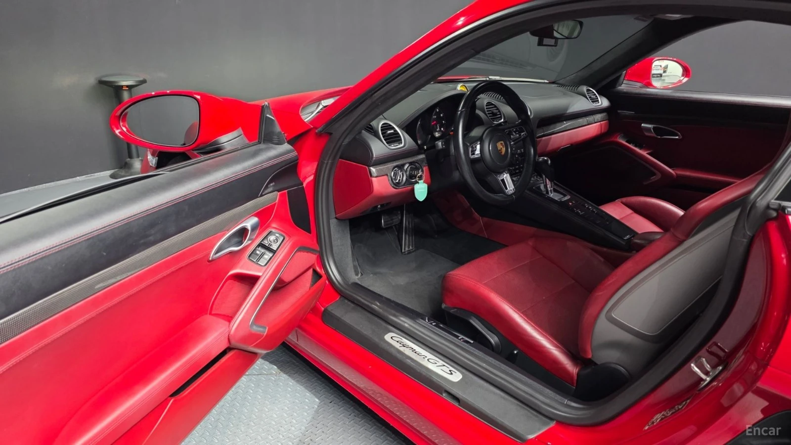 Porsche Cayman 2.5 GTS* КОЖА* ОБДУХВ* КАМЕРА, снимка 9 - Автомобили и джипове - 55436050