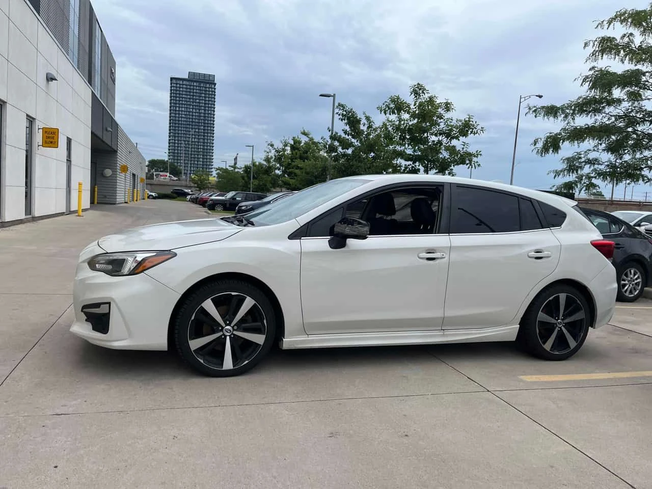 Subaru Impreza * Sport tech * АВТОКРЕДИТ БЕЗ ПЪРВОНАЧАЛНА ВНОСКА*, снимка 2 - Автомобили и джипове - 55596025