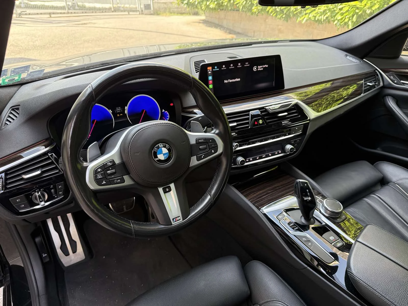 BMW 540 540i xDrive, снимка 9 - Автомобили и джипове - 56155727