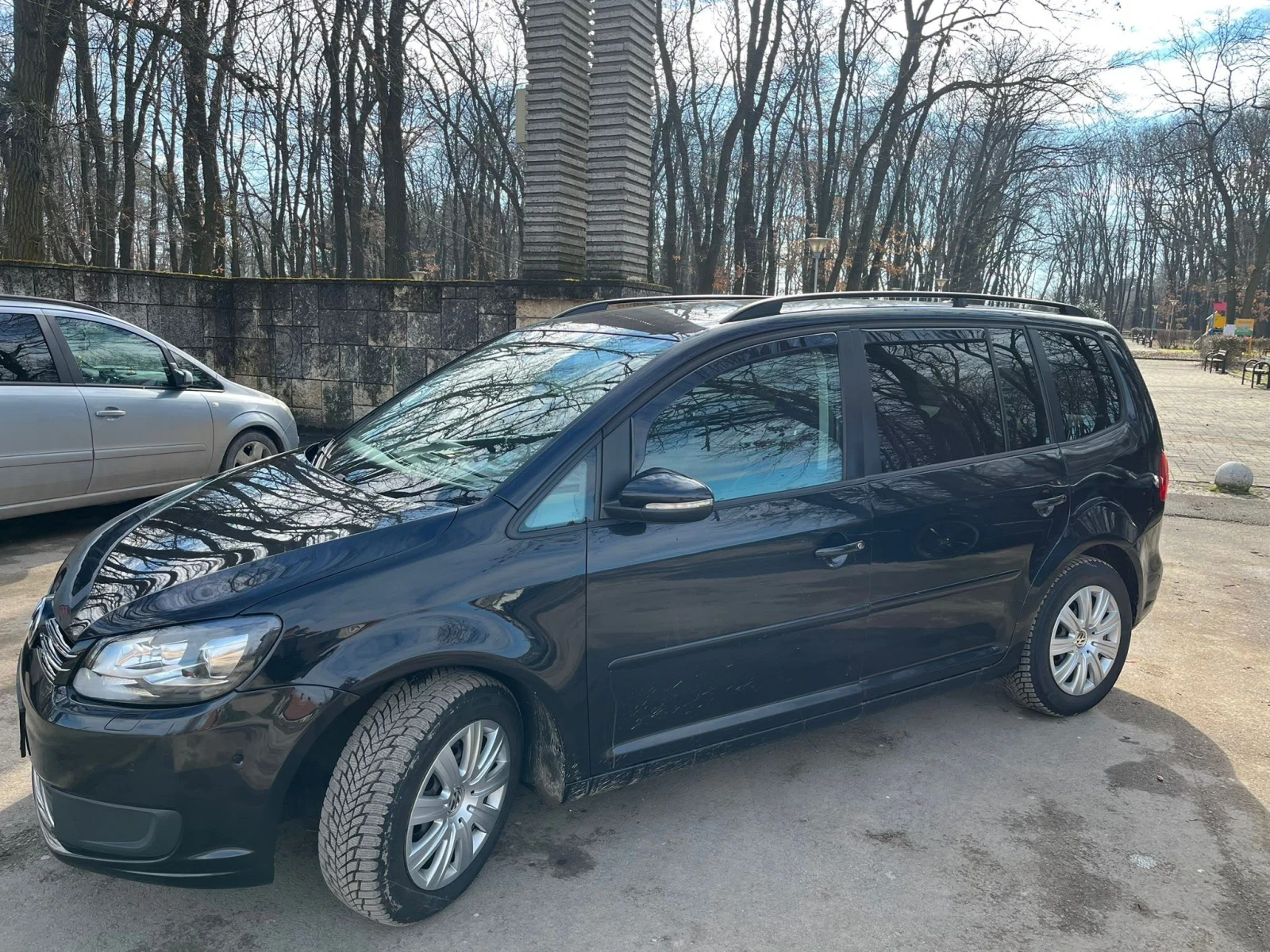 VW Touran 2.0TDI 140 , снимка 14 - Автомобили и джипове - 56224122