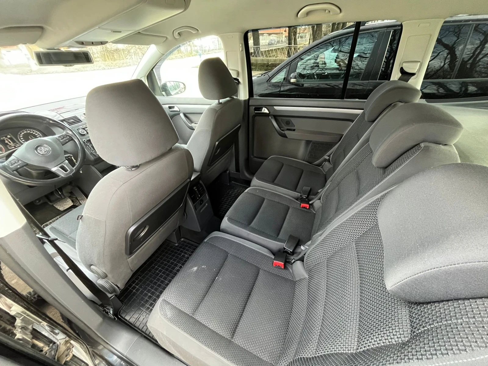 VW Touran 2.0TDI 140 , снимка 4 - Автомобили и джипове - 56224122