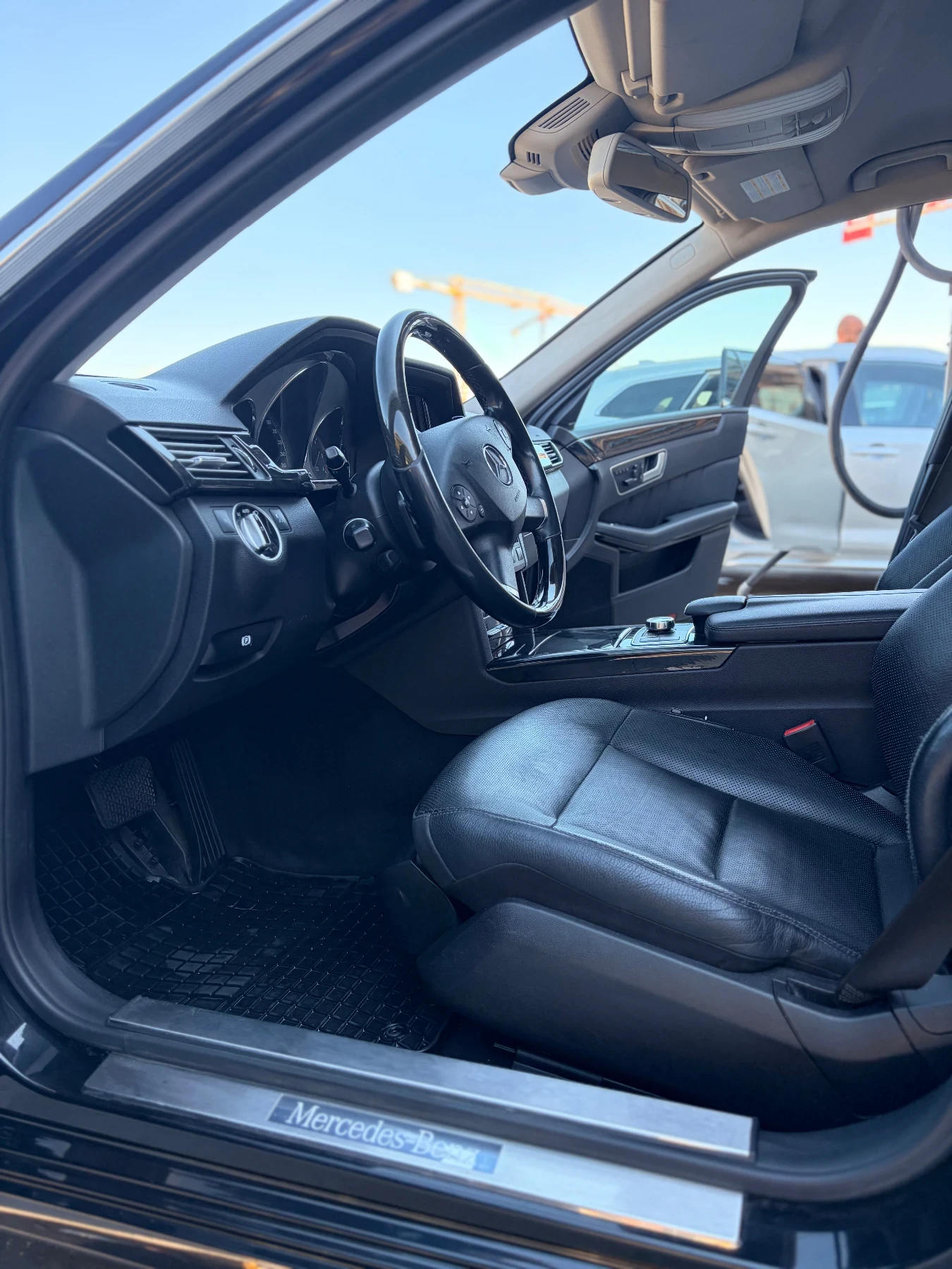 Mercedes-Benz E 350, снимка 5 - Автомобили и джипове - 56368217