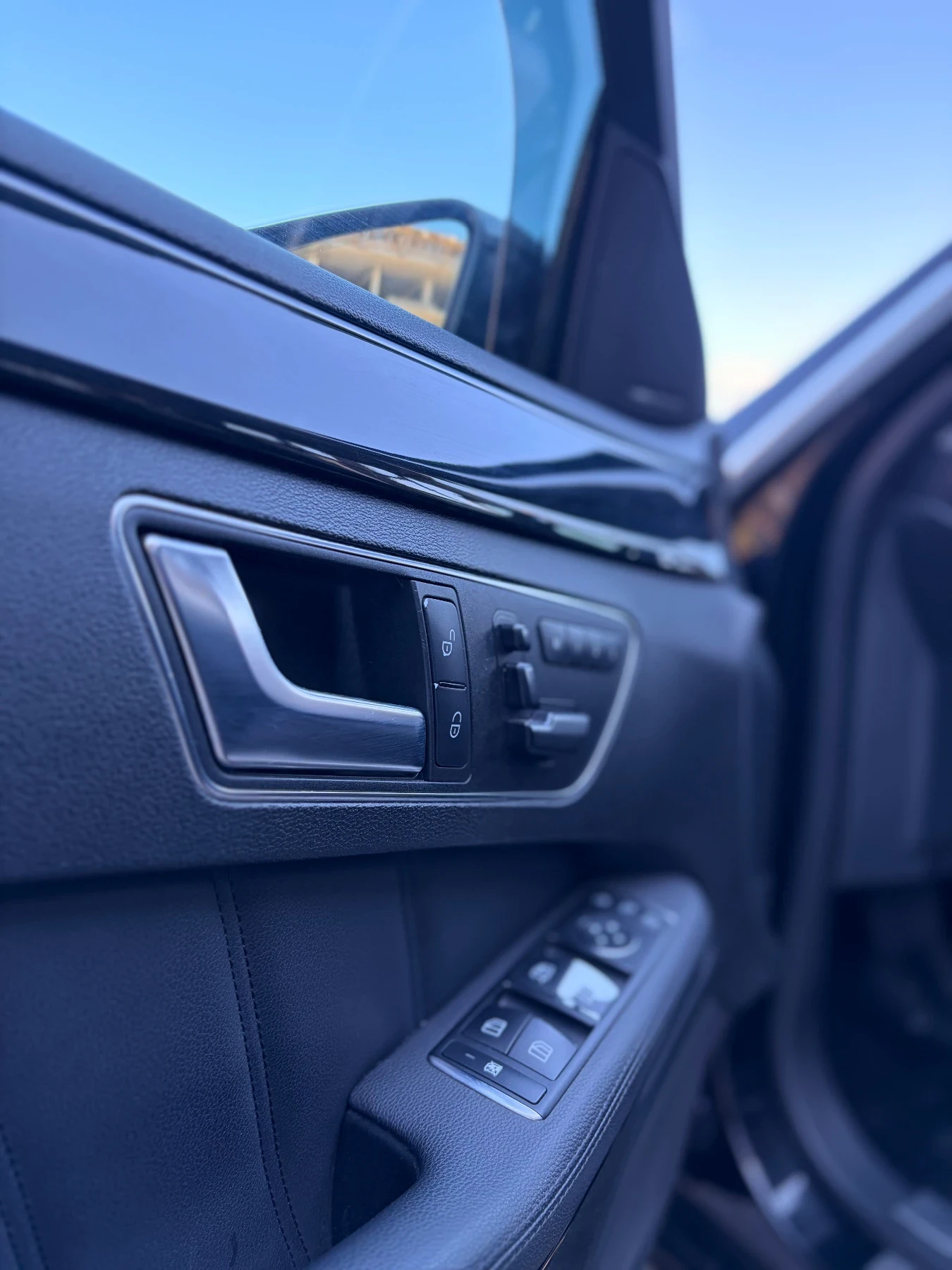 Mercedes-Benz E 350, снимка 4 - Автомобили и джипове - 56368217