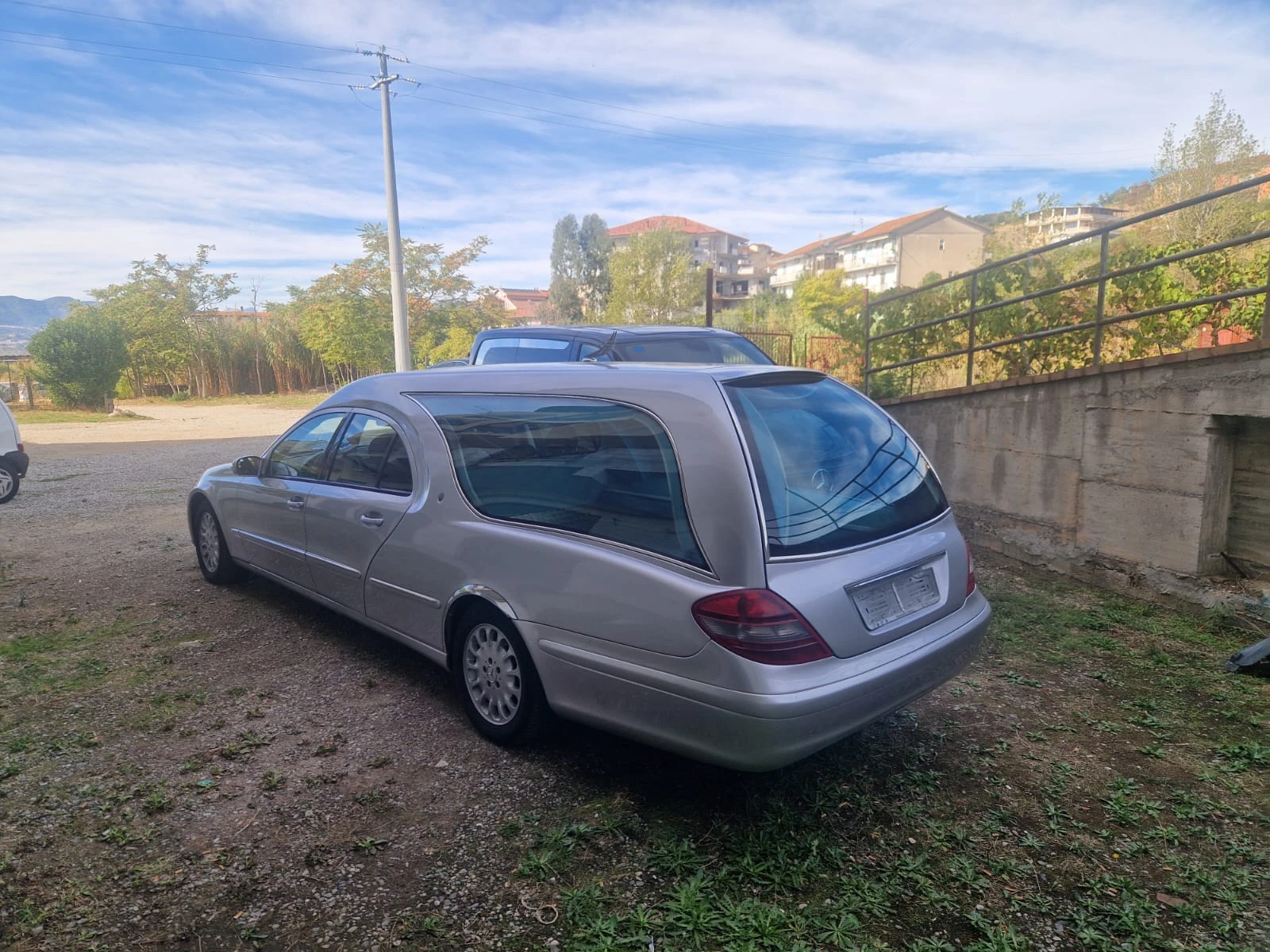 Mercedes-Benz E 300 CLS, снимка 2 - Автомобили и джипове - 56666190