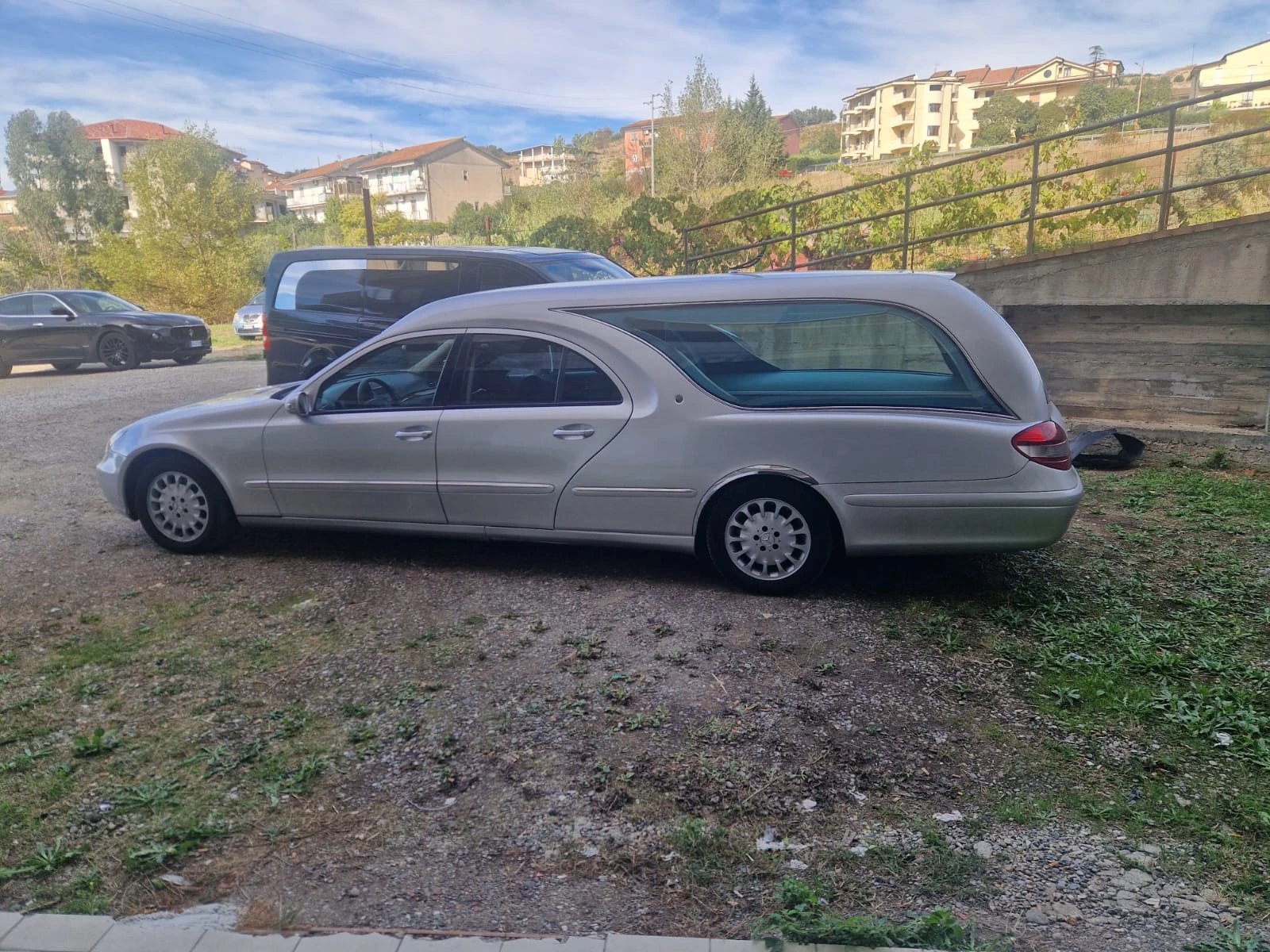 Mercedes-Benz E 300 CLS, снимка 3 - Автомобили и джипове - 56666190