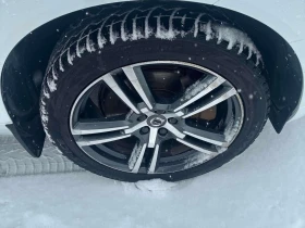Volvo XC60 Momentum  CARFAX, снимка 7