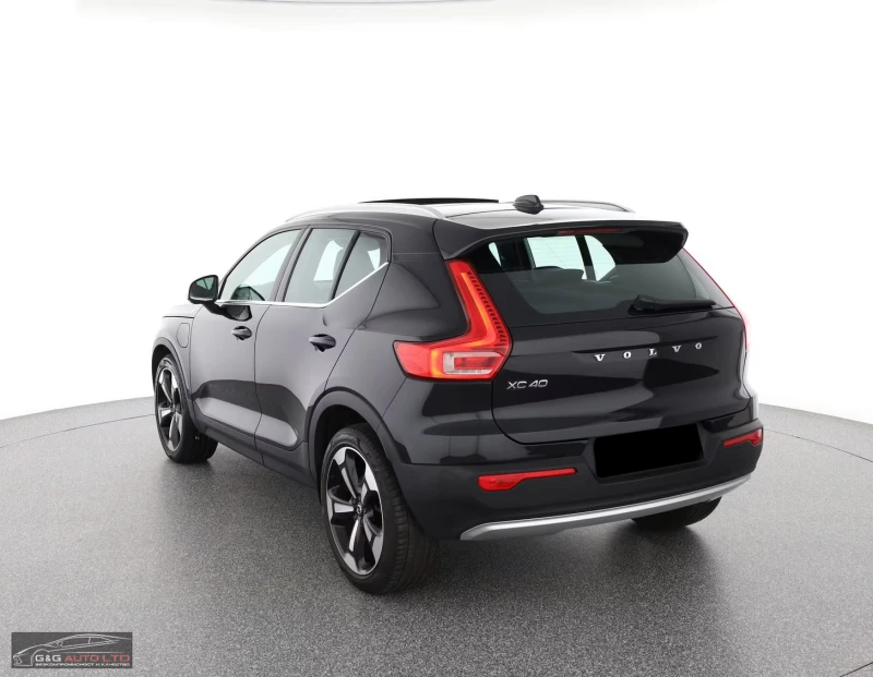 Volvo XC40 T5/INSCRIPTION/261HP/360CAM/MEMO/PANO/LED/H&K/646f, снимка 4 - Автомобили и джипове - 51482768