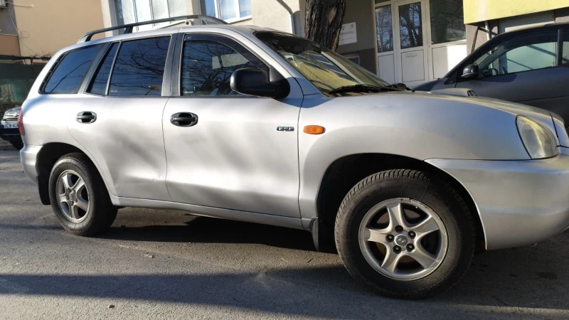 Hyundai Santa fe 2.0 CRDI 4WD, снимка 4 - Автомобили и джипове - 52966912