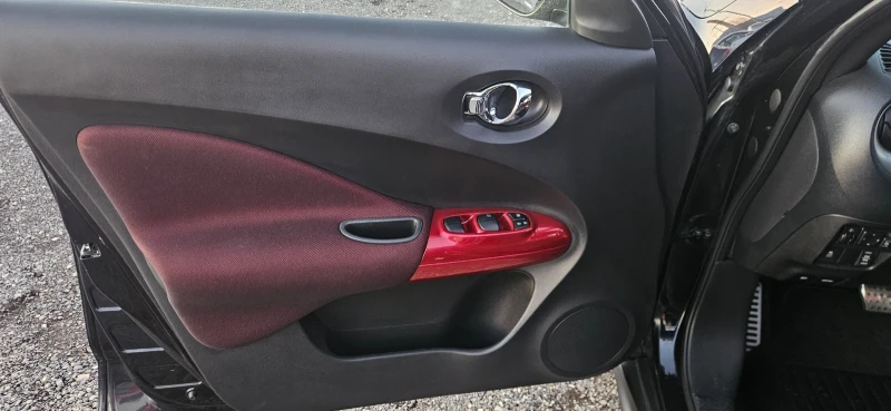 Nissan Juke 1.6i 4x4 SWISS , снимка 5 - Автомобили и джипове - 52997719