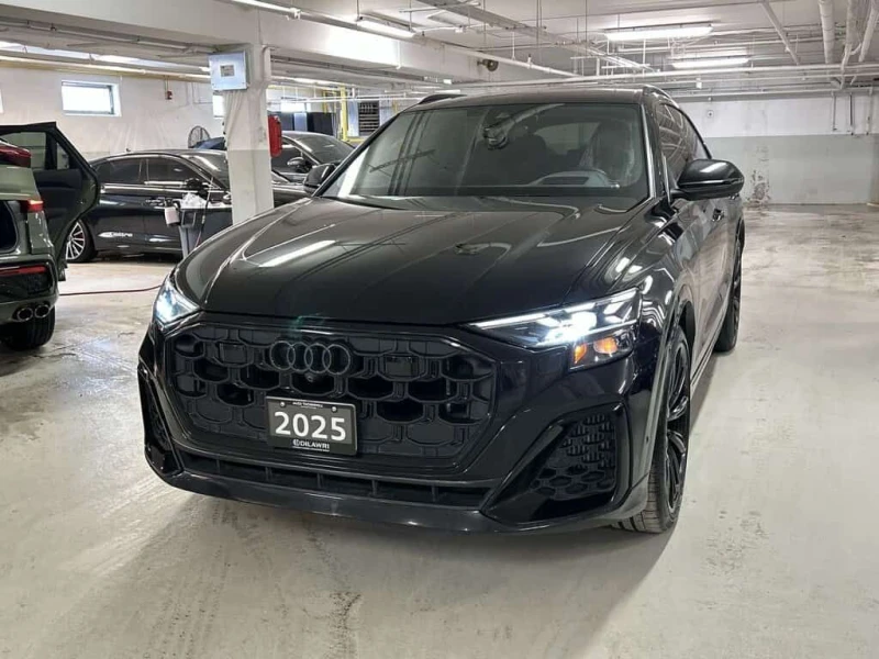 Audi SQ8 * 4.0 quattro | Black Optics Pkg| 23 inch Wheels| , снимка 3 - Автомобили и джипове - 53527096
