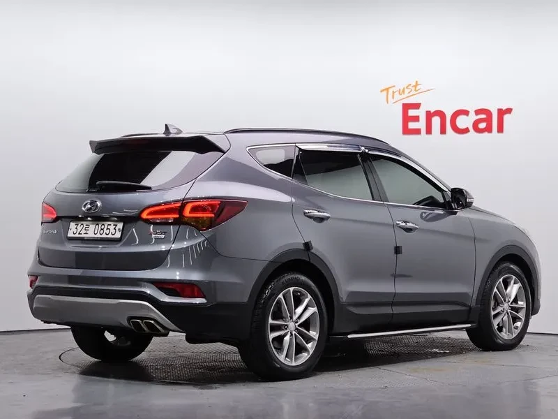Hyundai Santa fe 2.0 4WD EXCLUSIVE, снимка 2 - Автомобили и джипове - 55717359