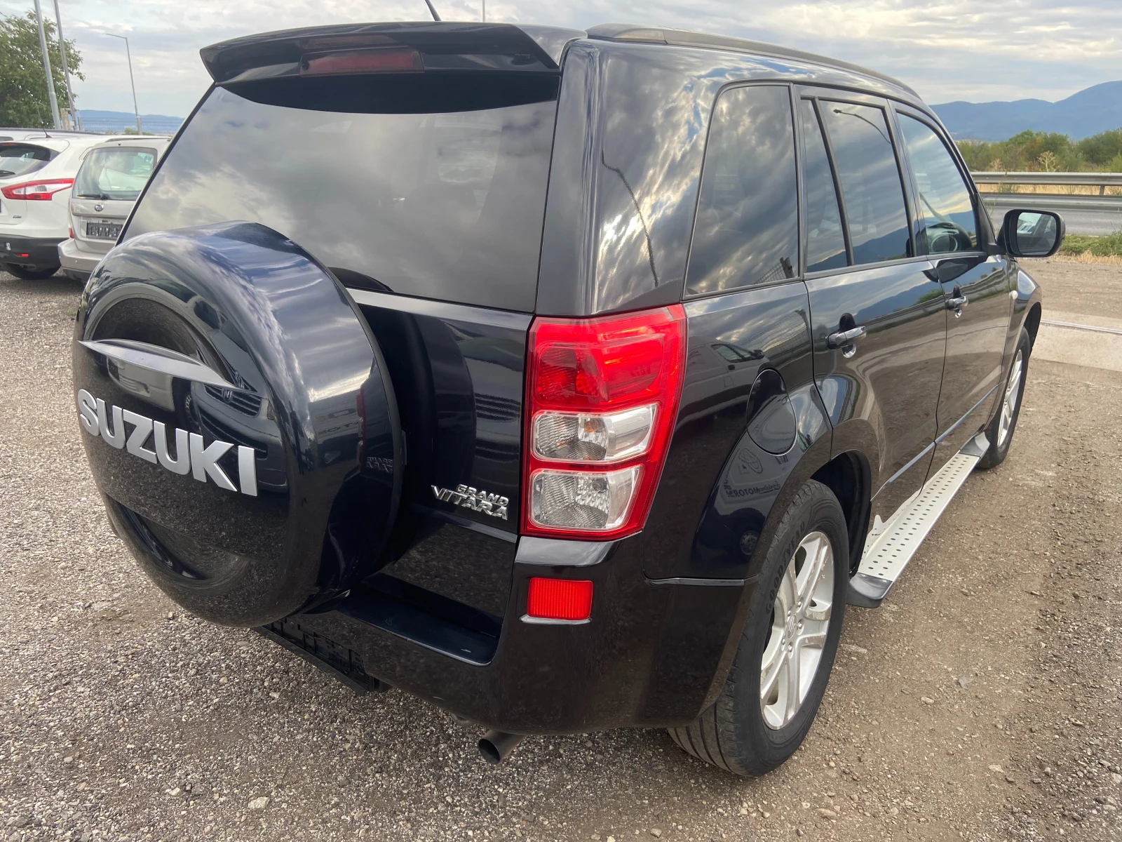 Suzuki Grand vitara 2.0 GAZ NAVI ГЪРЦИЯ - изображение 6