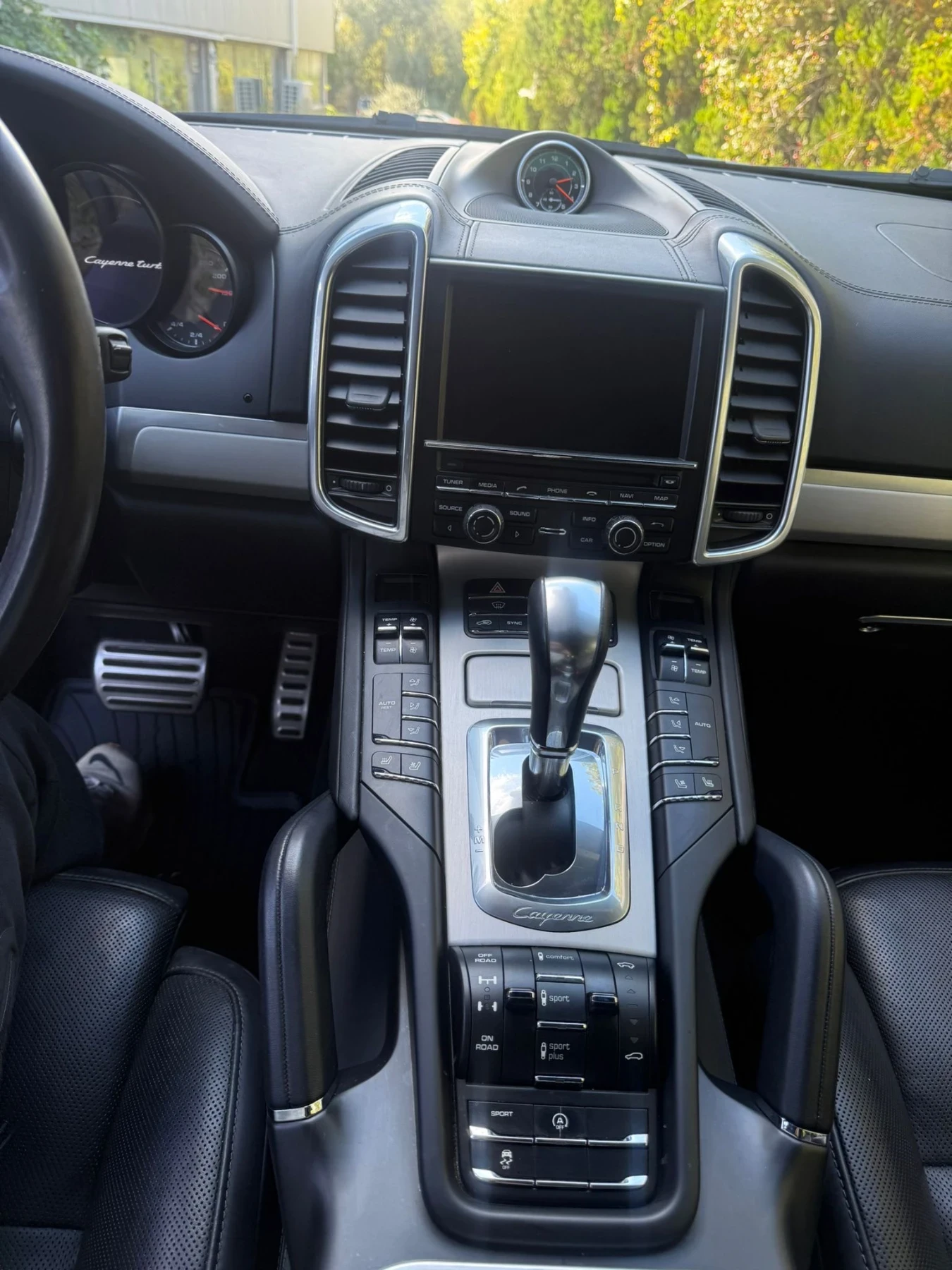 Porsche Cayenne Turbo 4.8 V8 Facelift 90000km - изображение 8