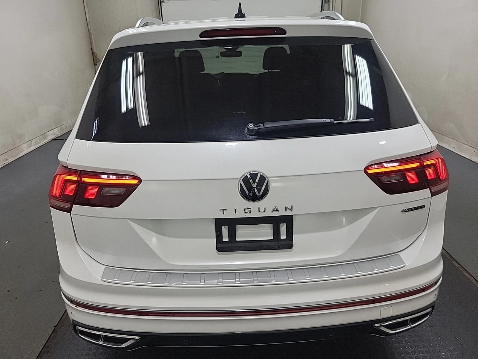 VW Tiguan * R-LINE* CARFAX * БЕЗ ПЪРВОНАЧАЛНА ВНОСКА - изображение 5