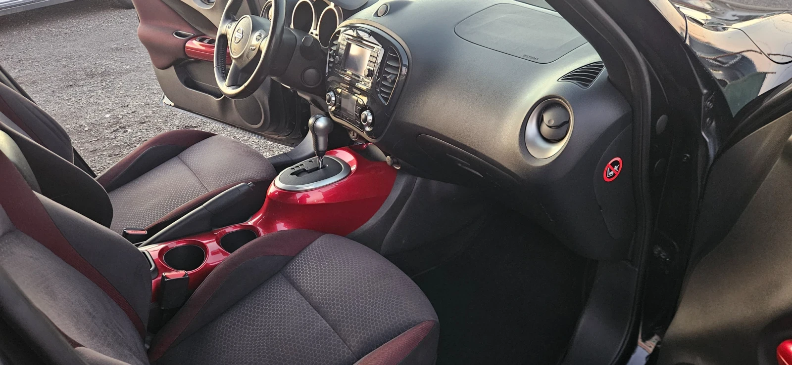 Nissan Juke 1.6i 4x4 SWISS  - изображение 9