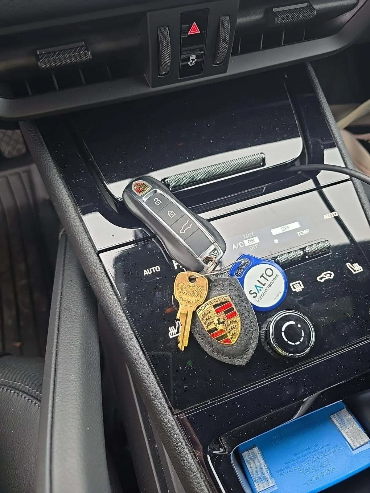 Porsche Cayenne  - изображение 8