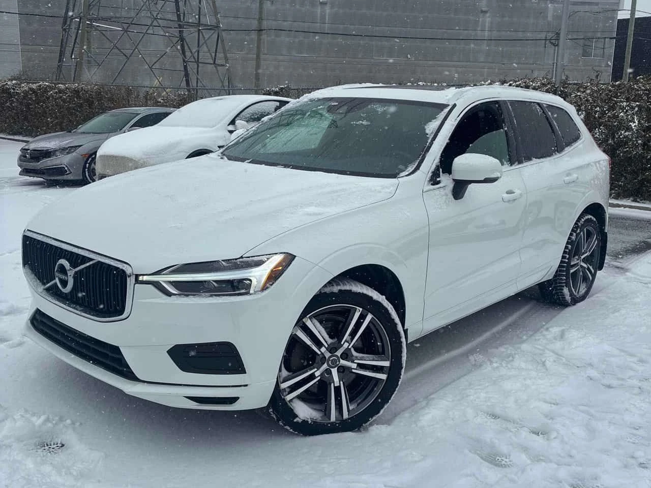 Volvo XC60 Momentum  CARFAX | Auto.bg — изображение 1