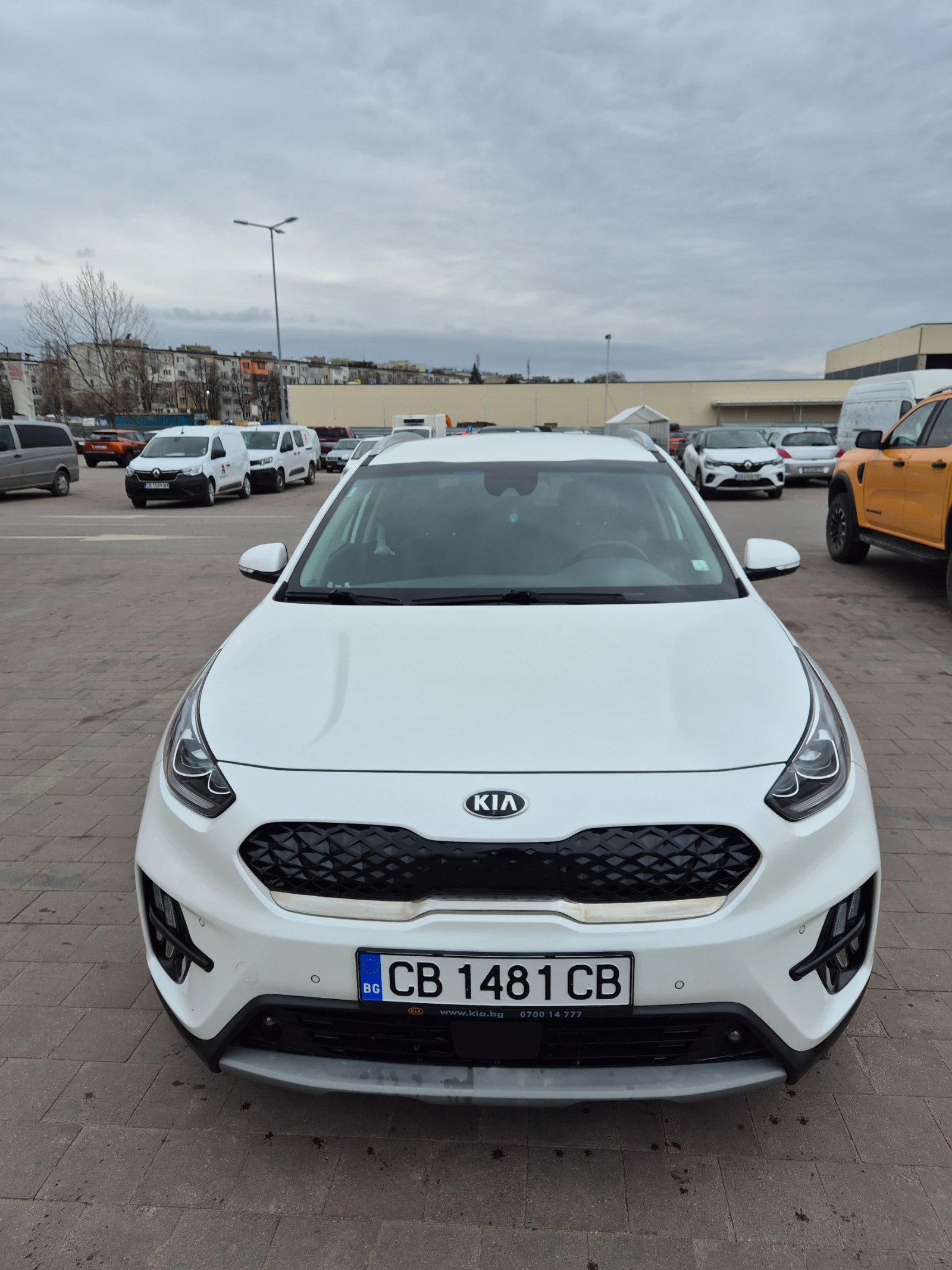 Kia Niro, снимка 3 - Автомобили и джипове - 54042625