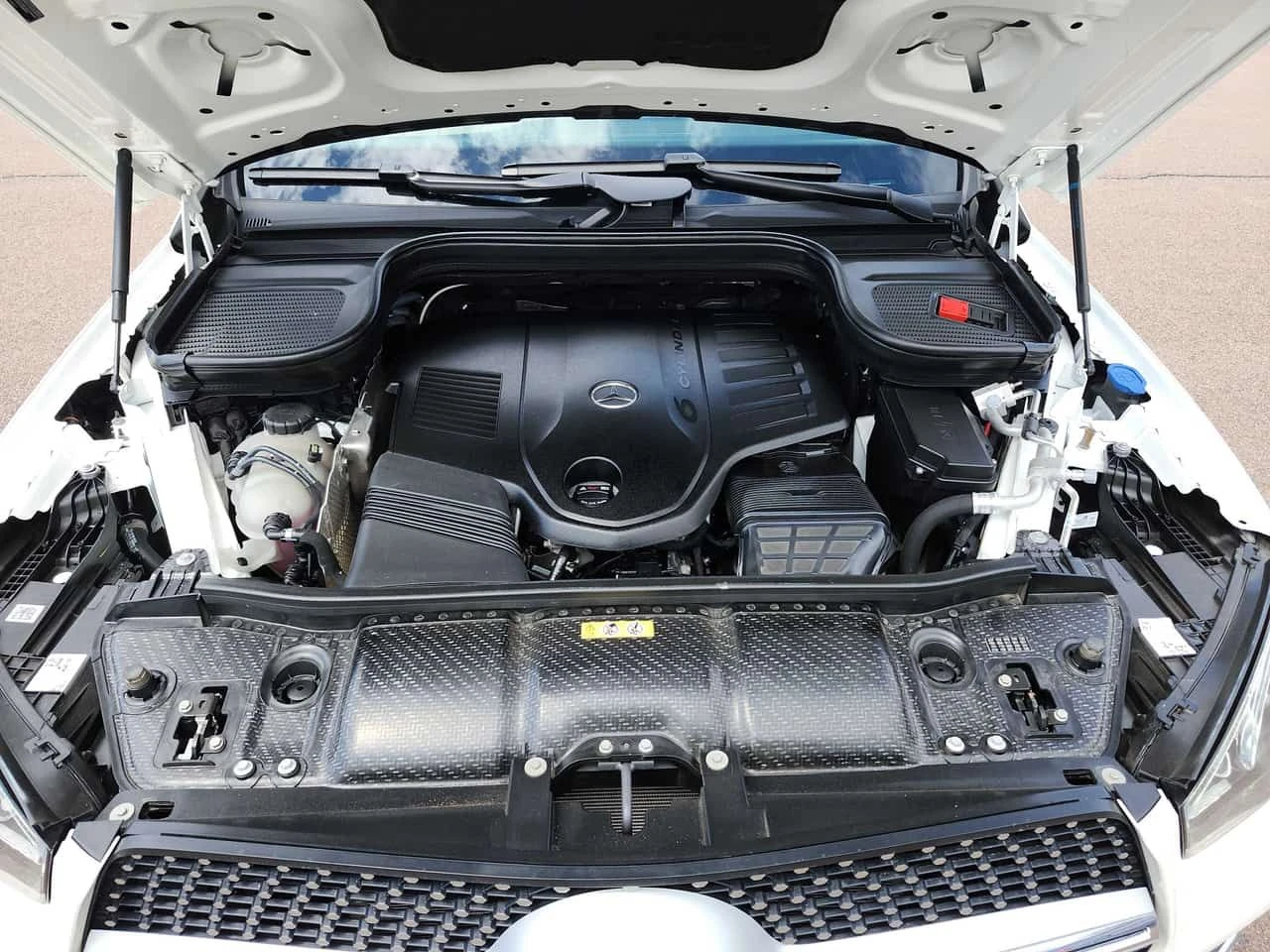 Mercedes-Benz GLE 450 | DISTR| 360| BURMESTER| ПОДГРЕВ| ОБДУХВАНЕ| CARFX, снимка 3 - Автомобили и джипове - 54479905