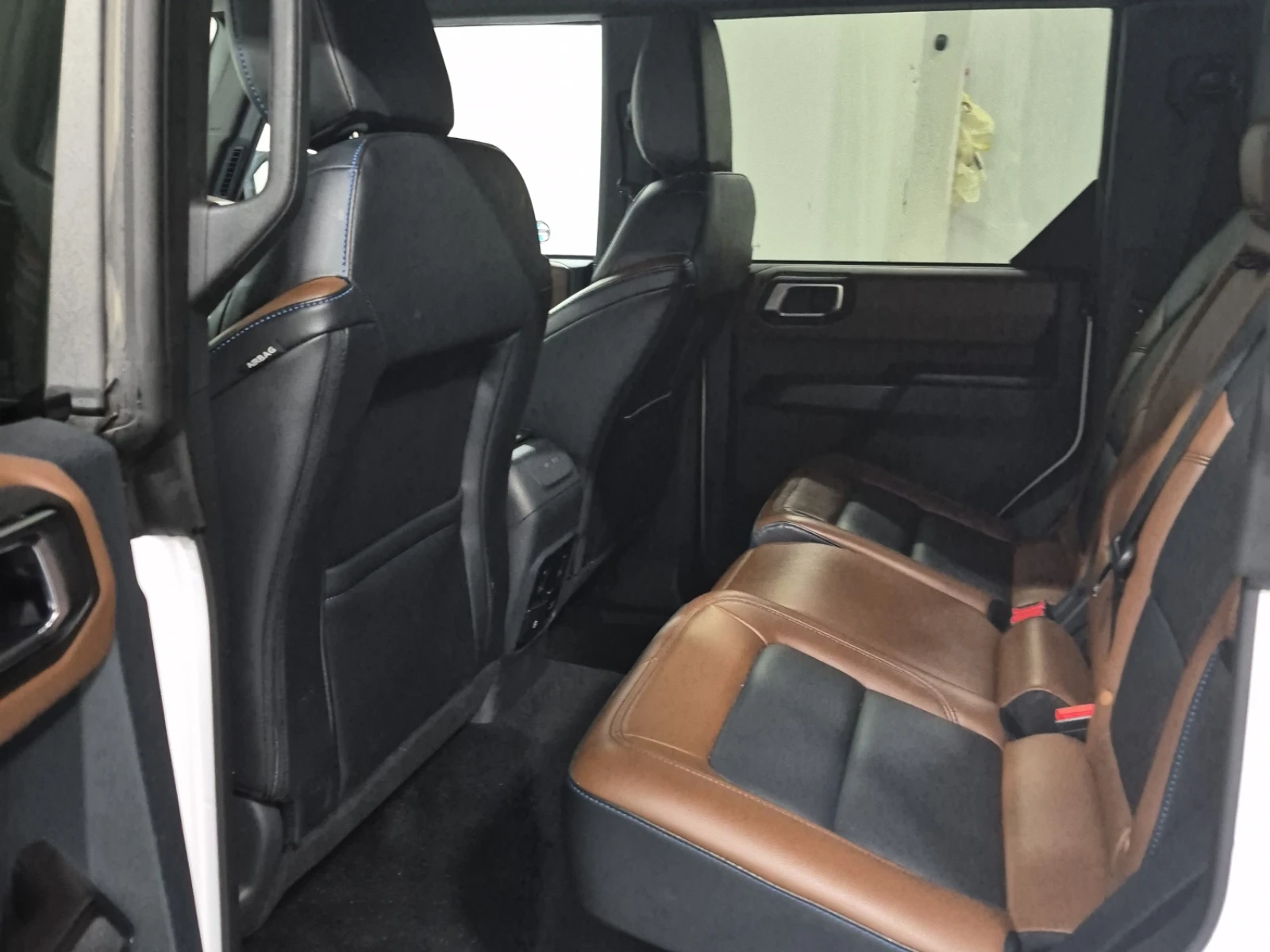 Ford Bronco Outer Banks 4x4, снимка 17 - Автомобили и джипове - 54556512