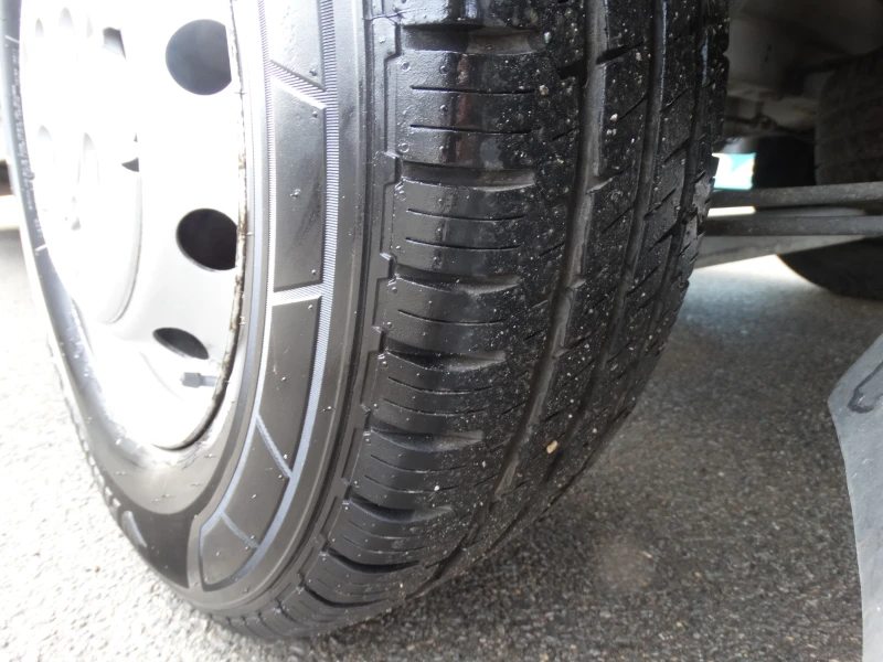 Citroen Jumper 2.2 130 кс климатик, снимка 11 - Бусове и автобуси - 53122435