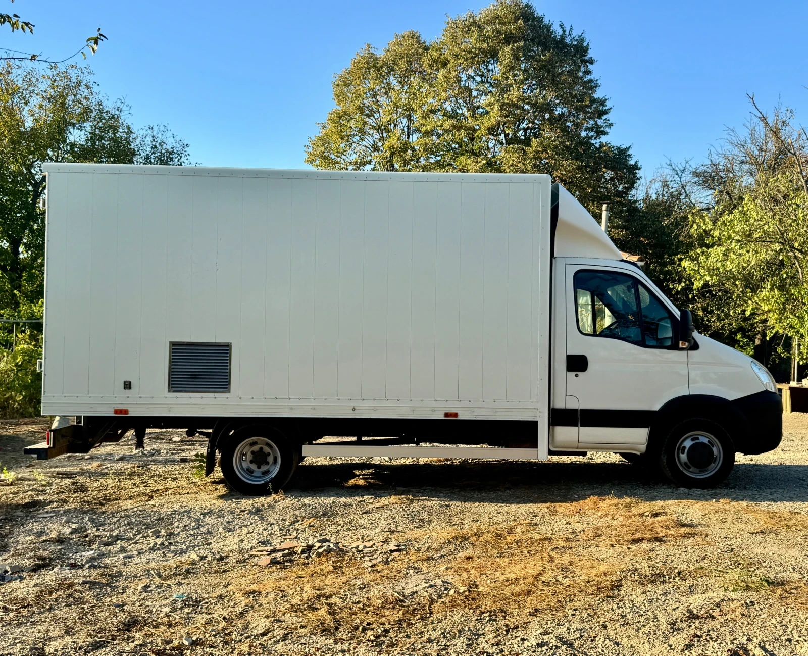 Iveco Daily 40C18   3.0 / 180 к.с. / 4.60 ФУРГОН / ДО 3.5 ТОНА, снимка 7 - Камиони - 56210699