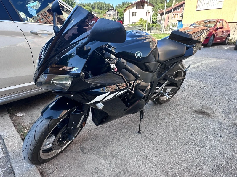 Yamaha YZF-R1