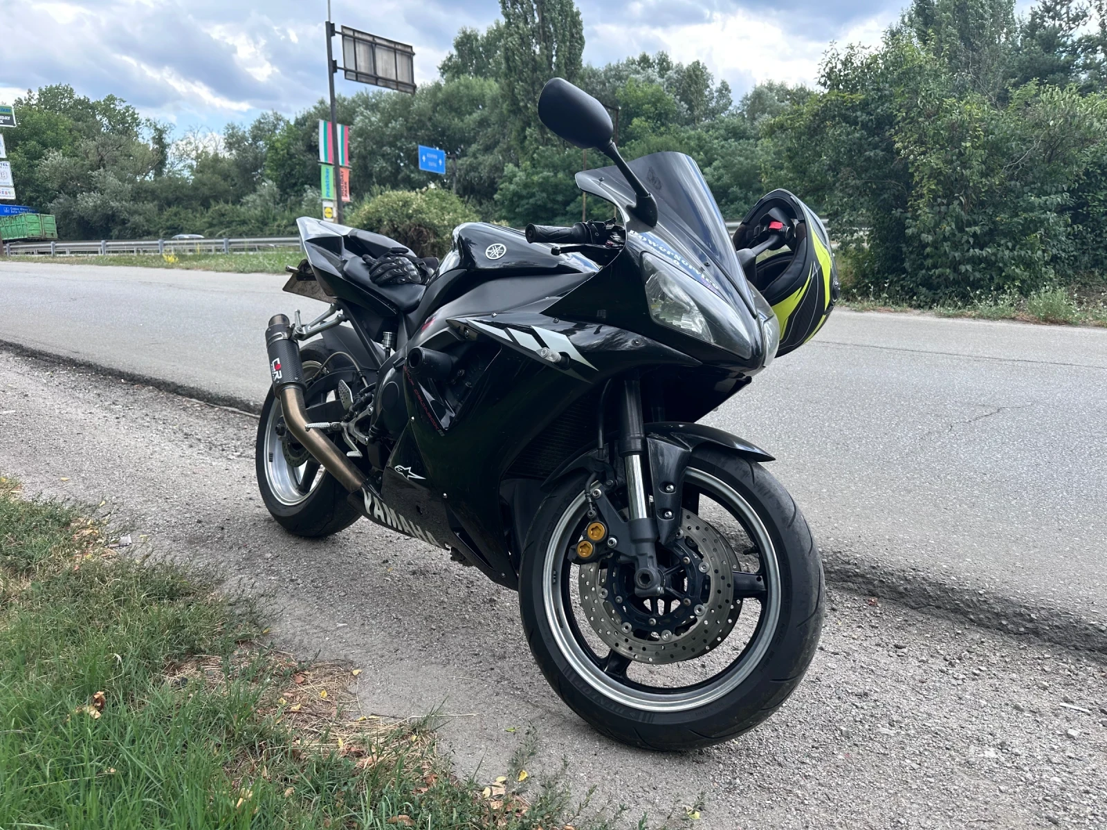 Yamaha YZF-R1  - изображение 2