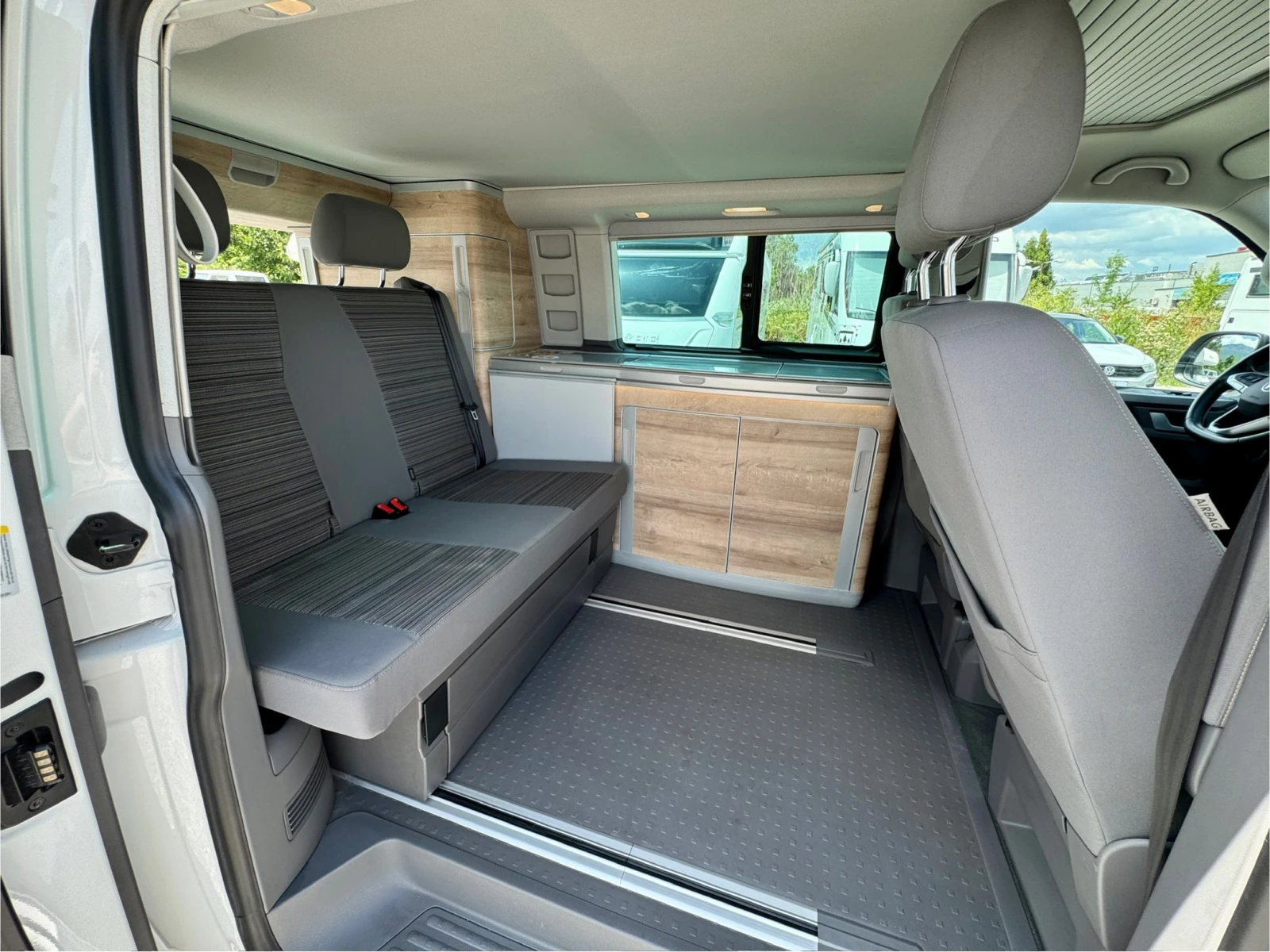 Кемпер VW California - изображение 6