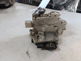 ����� �� �������� �� ����� (����� ����) 8E0839015AA Audi A4