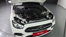 Mercedes-Benz E 220 4MATIC* AMG* PANO* 360* HUD* BURMESTER* ПОДГРЕВ* , снимка 6